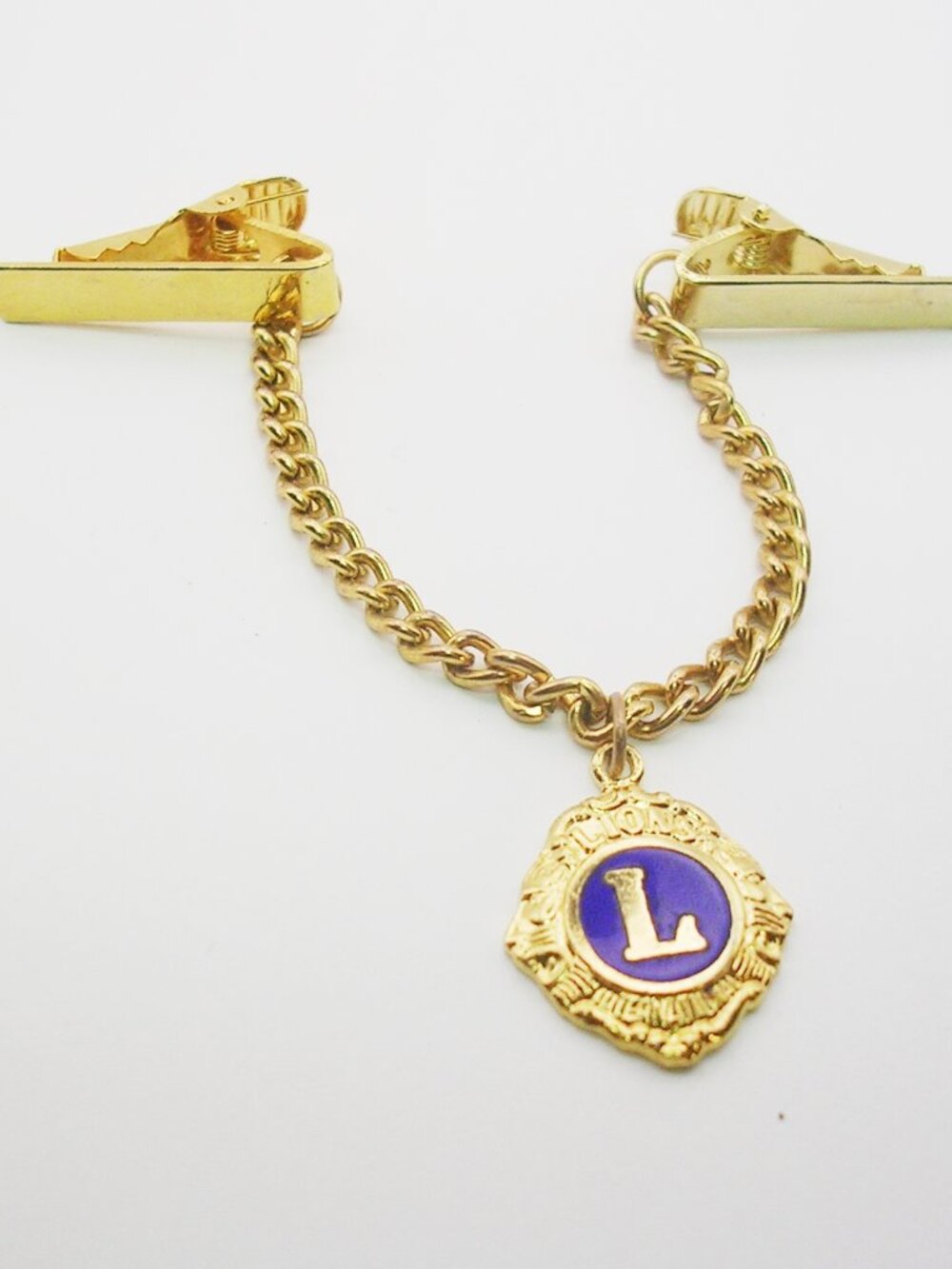 Vintage Collar Chain Sweater Guard Lions Club Pendant